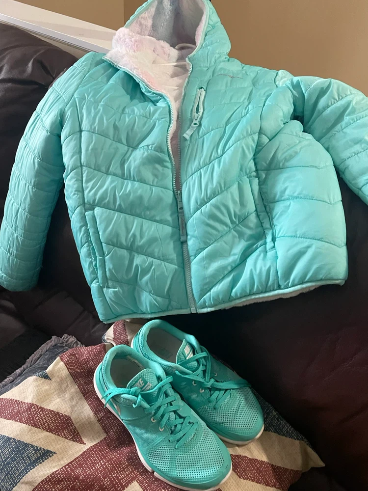 Eddie Bauer Jacket and Nike Shoes Set - photo 4