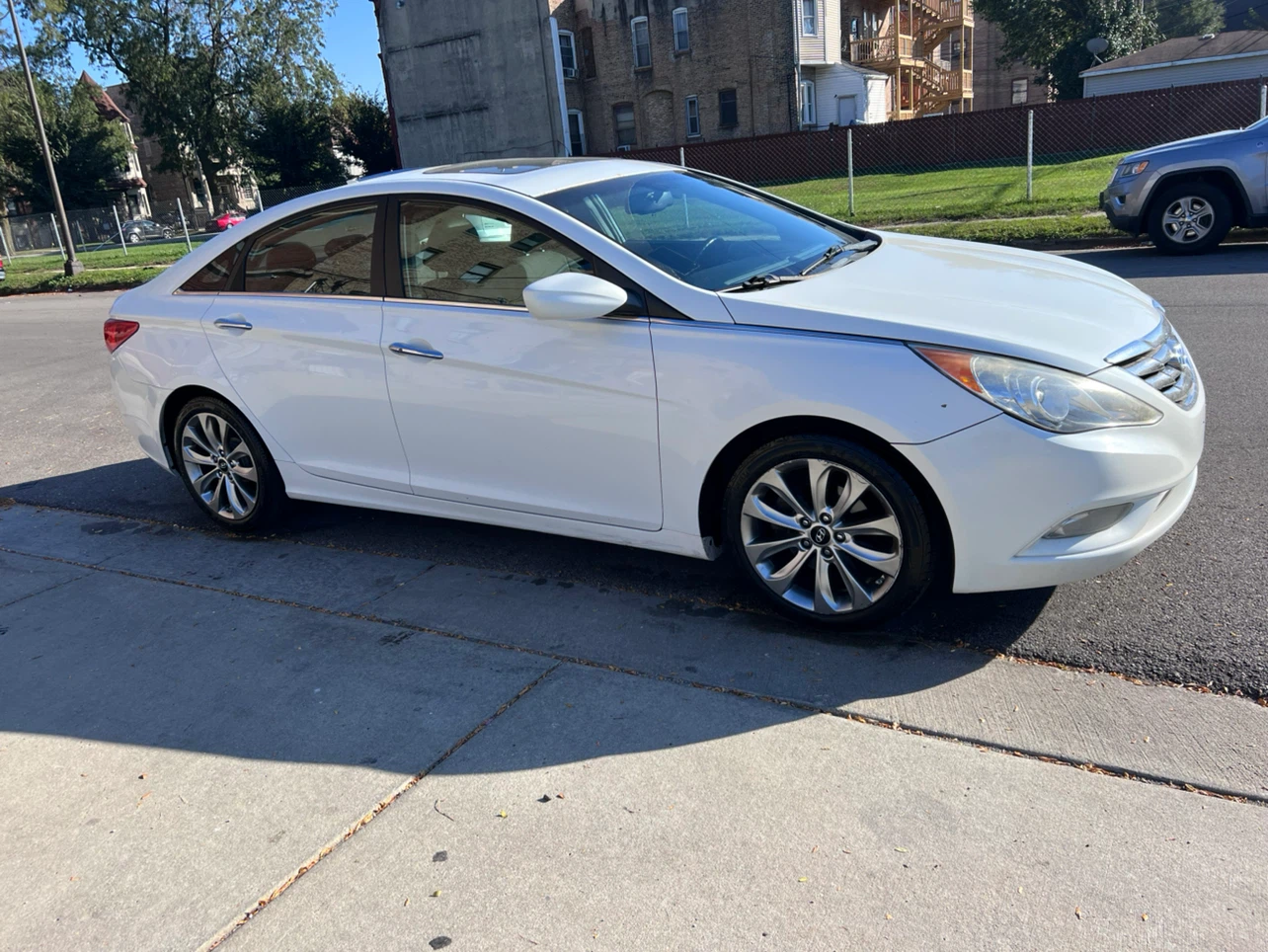 2012 HYUNDAI SONATA - photo 2