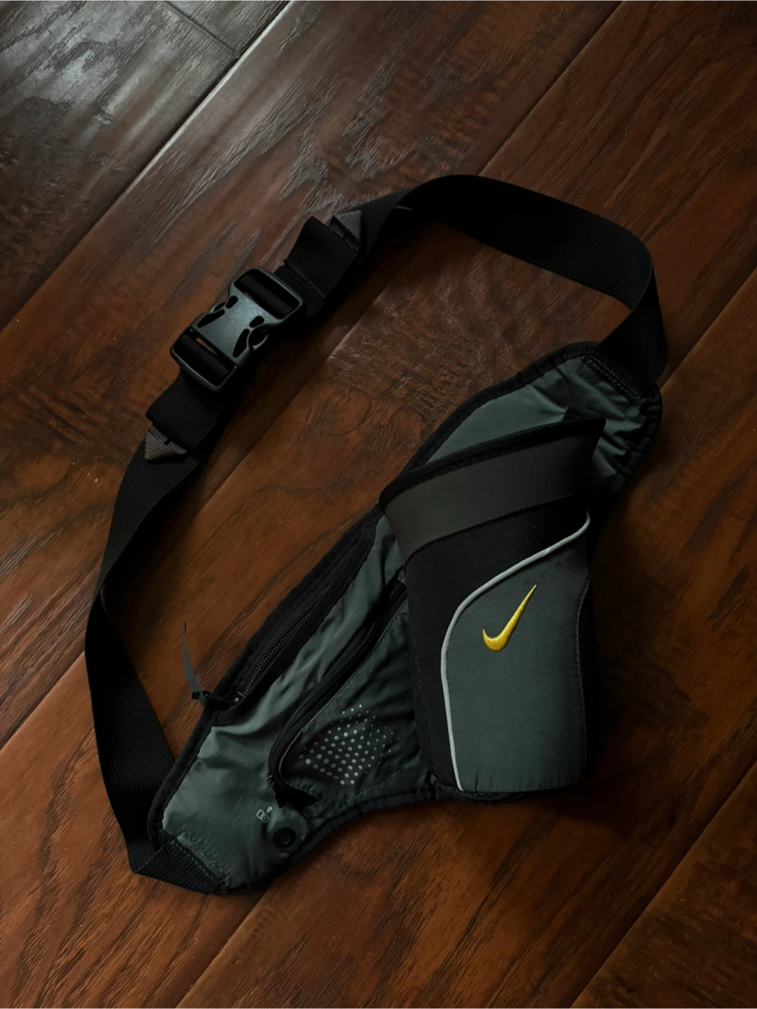 Vintage Nike y2k hydration belt bag crossbody pack acg