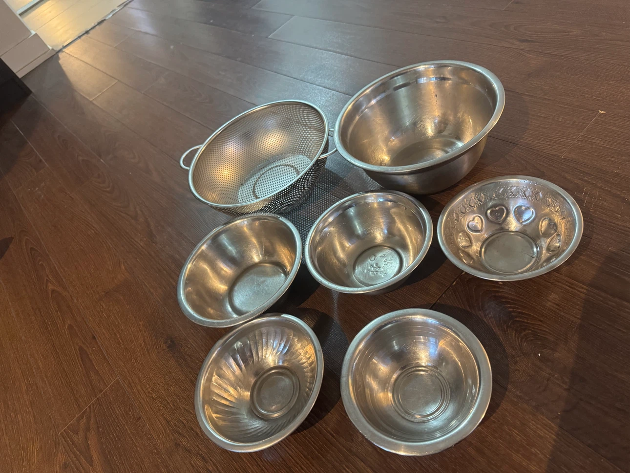 Set of 7 Stainless Steel Mixing Bowls and Colander - photo 3