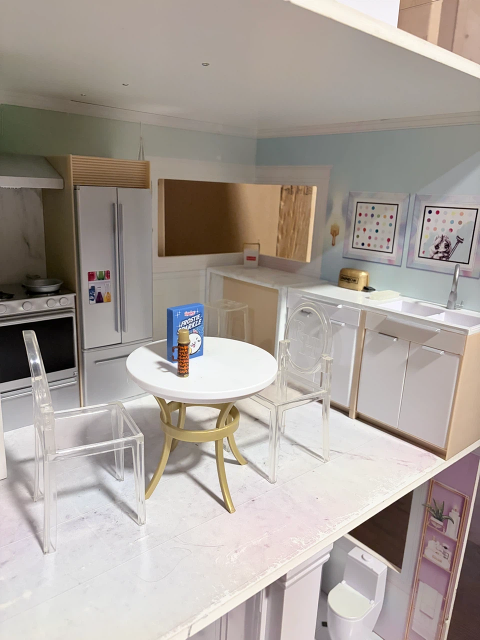 Rainbow High Fashion Dollhouse - photo 4