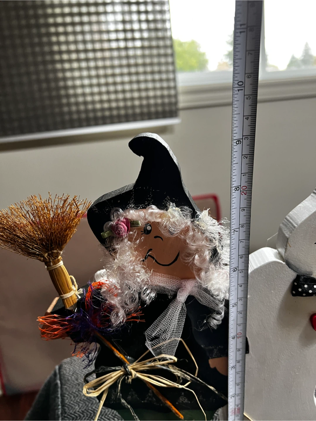 Wooden Halloween Witch and Ghost Decor - photo 3