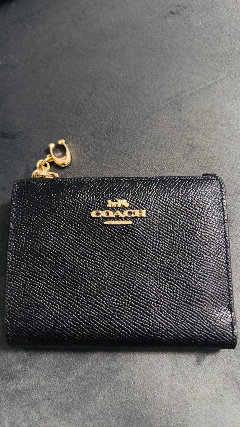 Coach wallet and Michael Kors card holder - photo 3
