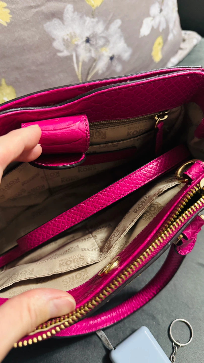 Michael Kors Hot Pink Snakeskin Satchel - photo 3