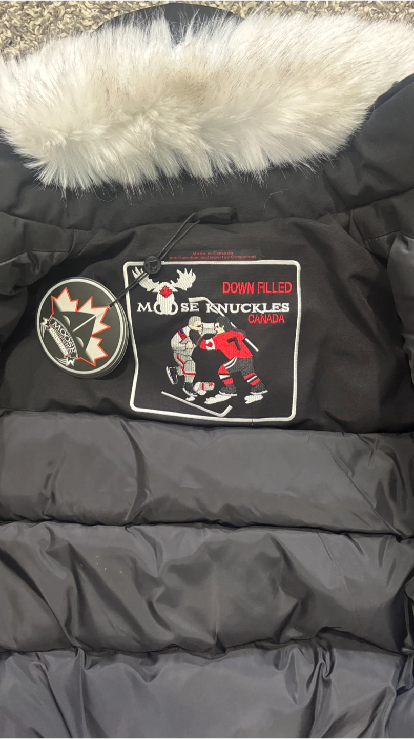 Moose Knuckles Down Filled Jacket - Medium - photo 4