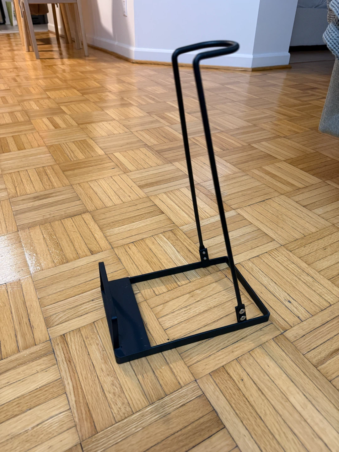 Freestanding vacuum stand - photo 2