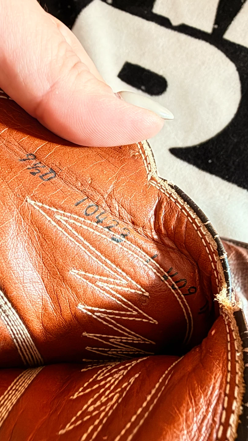 Vintage Sanders Hand Crafted Bullhide Leather Cowboy Boots - photo 2