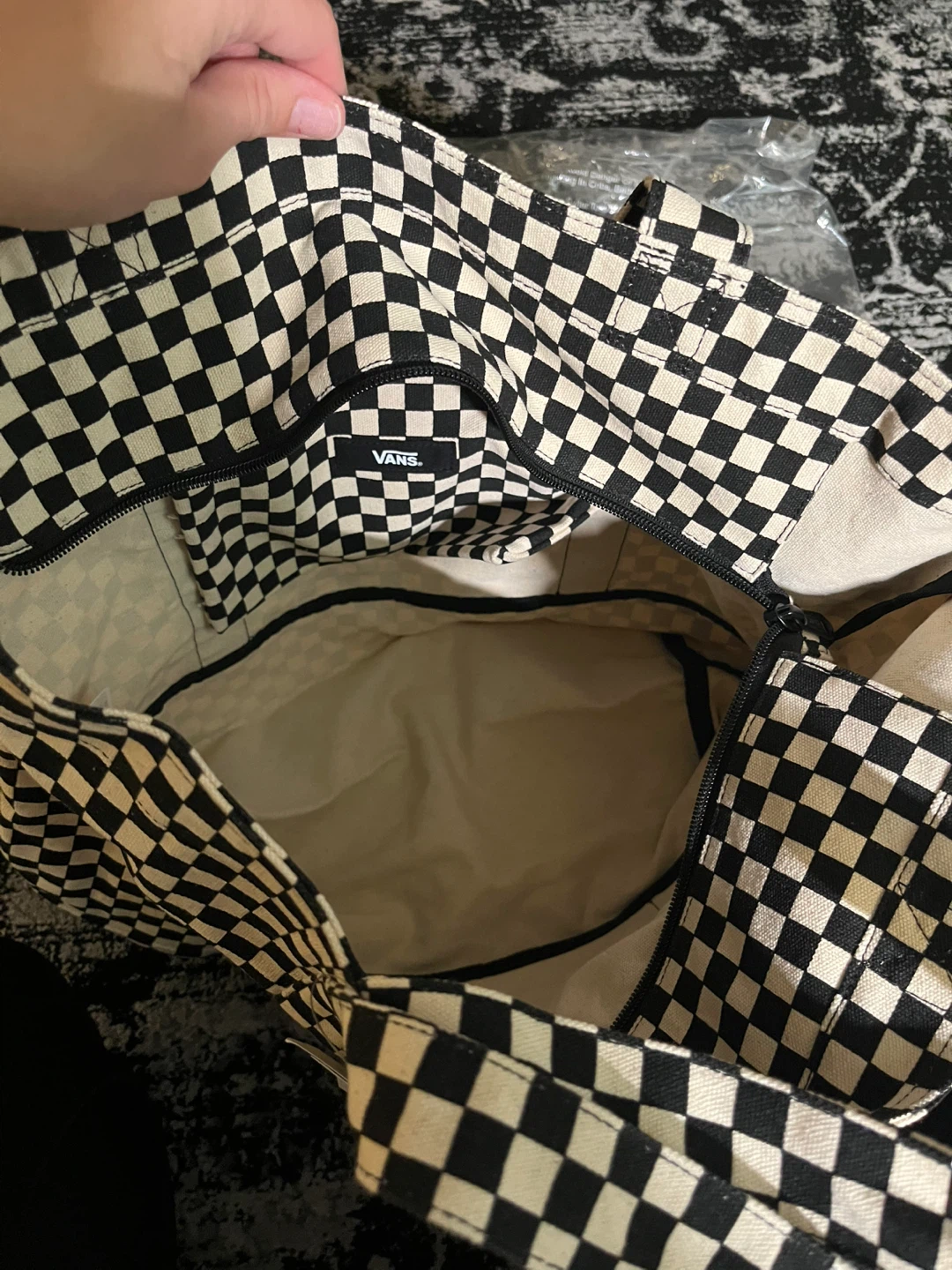 Vans Tell All Zip Tote Bag - photo 2
