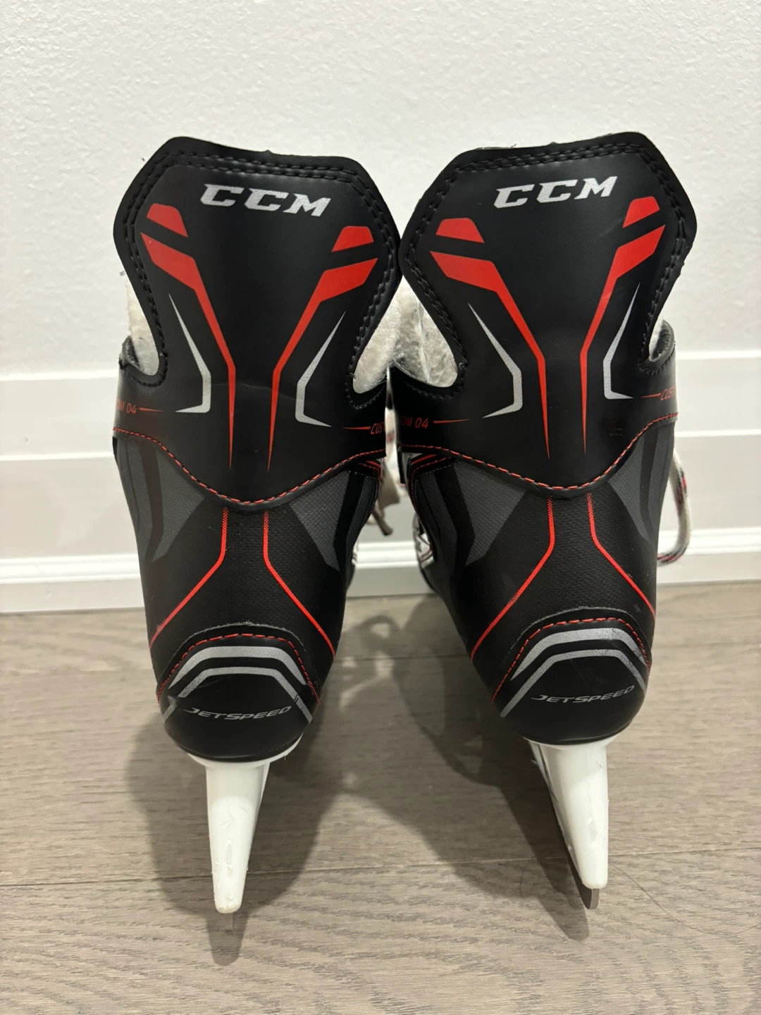 CCM Hockey Skates size 1 for kids - photo 5