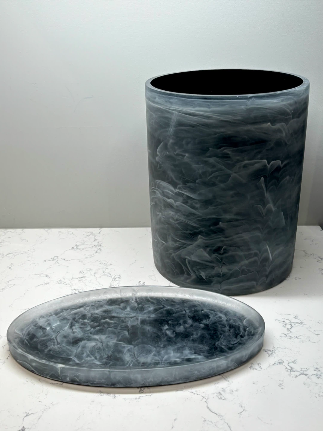 Bathroom waste bin and tray from resin