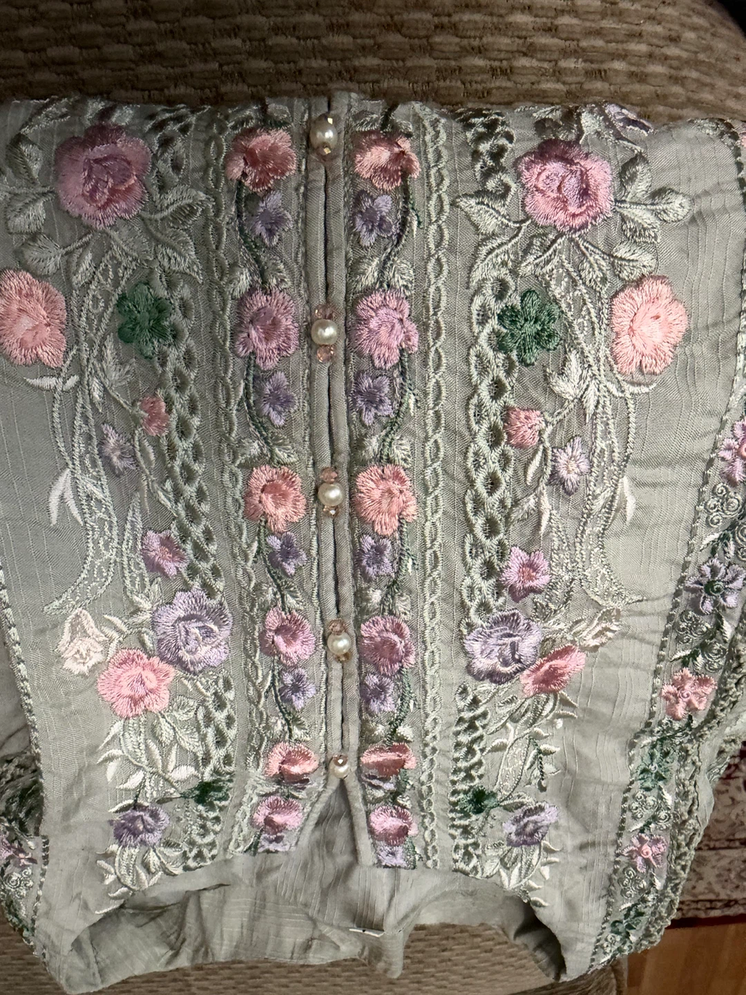 Embroidered Sage Green Floral selwar kamiz - photo 2