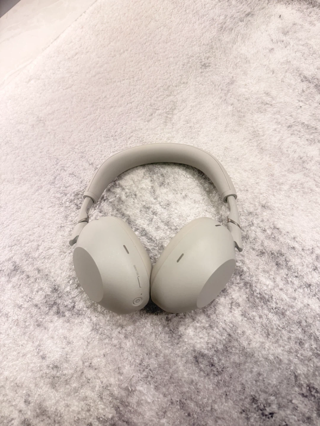 Sony WH-1000XM6 headphones - photo 2