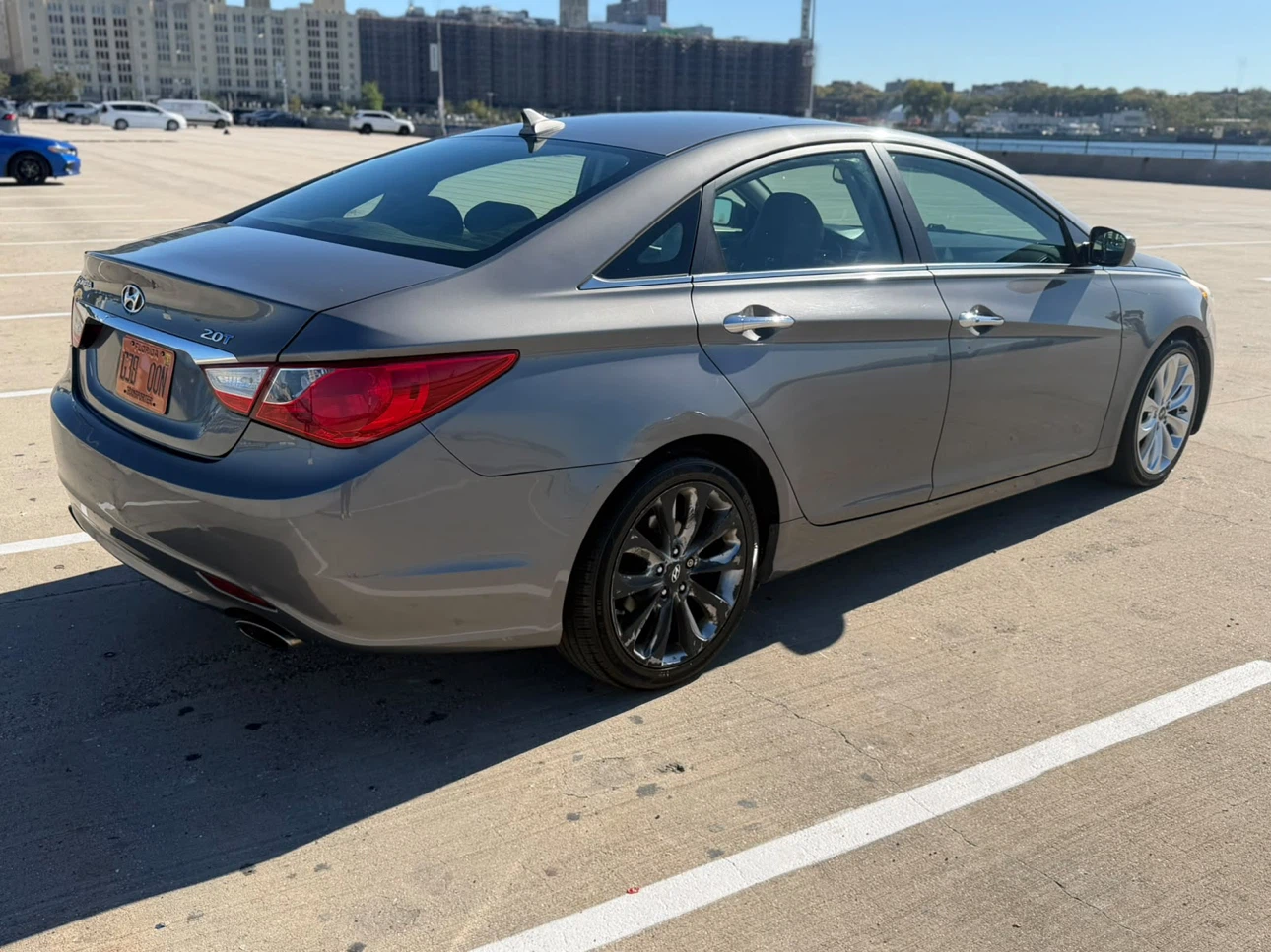 Gray Hyundai Sonata 2.0T - photo 4