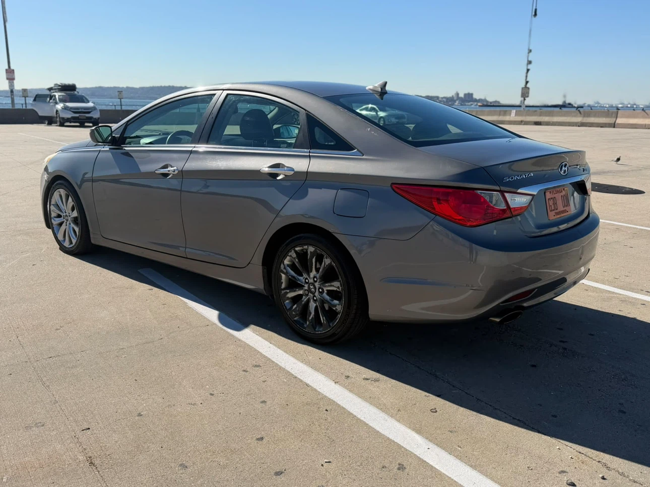 Gray Hyundai Sonata 2.0T - photo 5