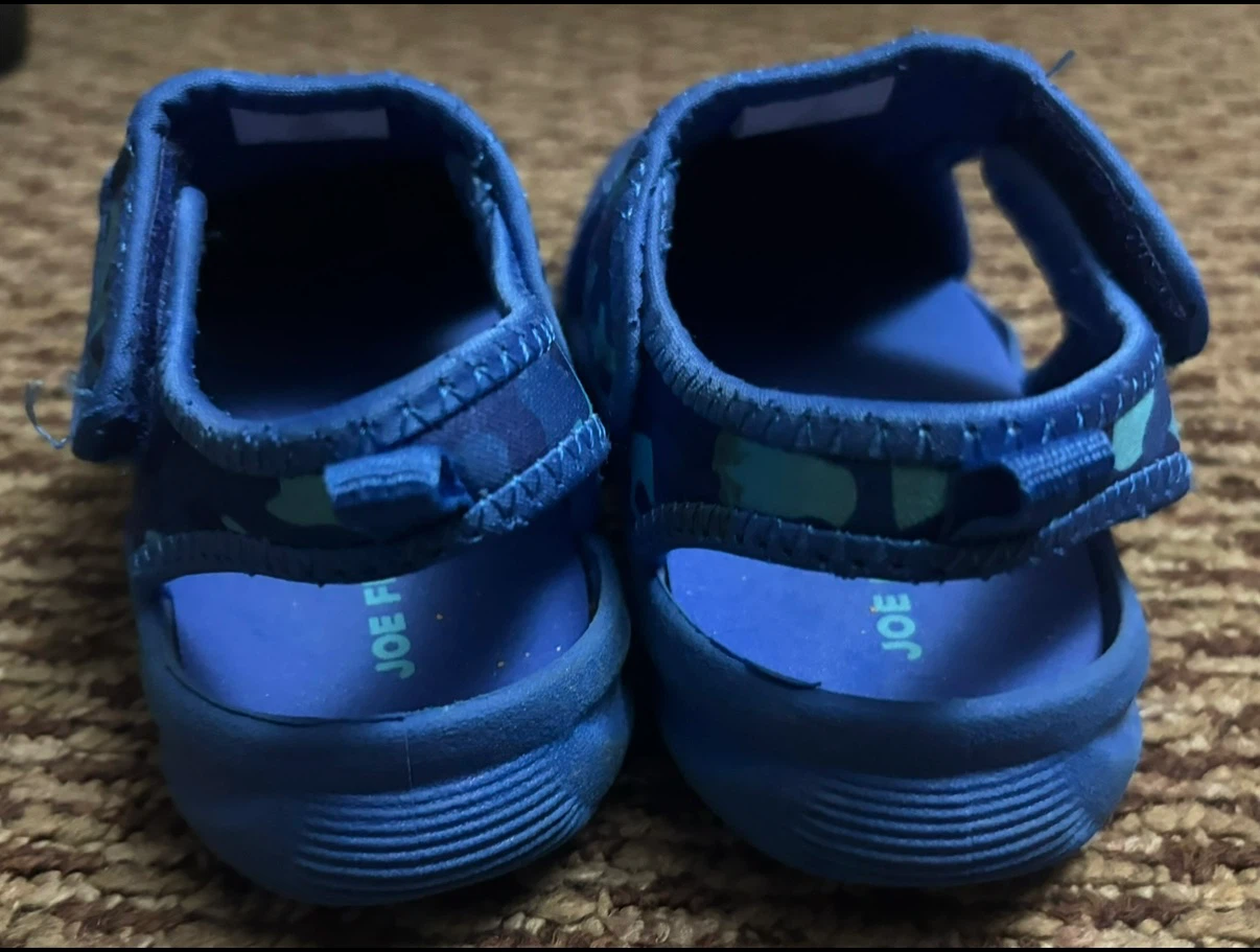 Joe Fresh Kids Blue Camo Water Sandal ~ Size 9/10 - photo 3