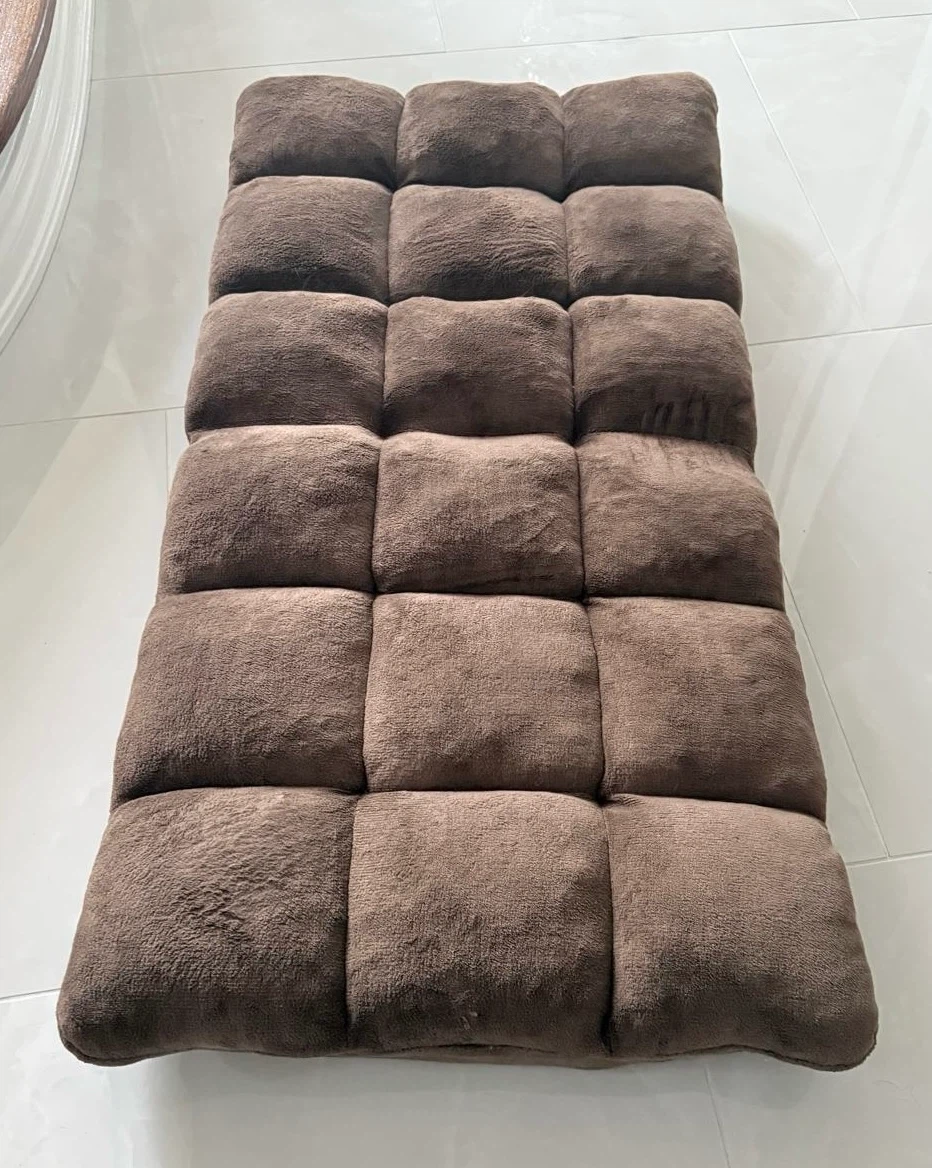 foldable floor chair