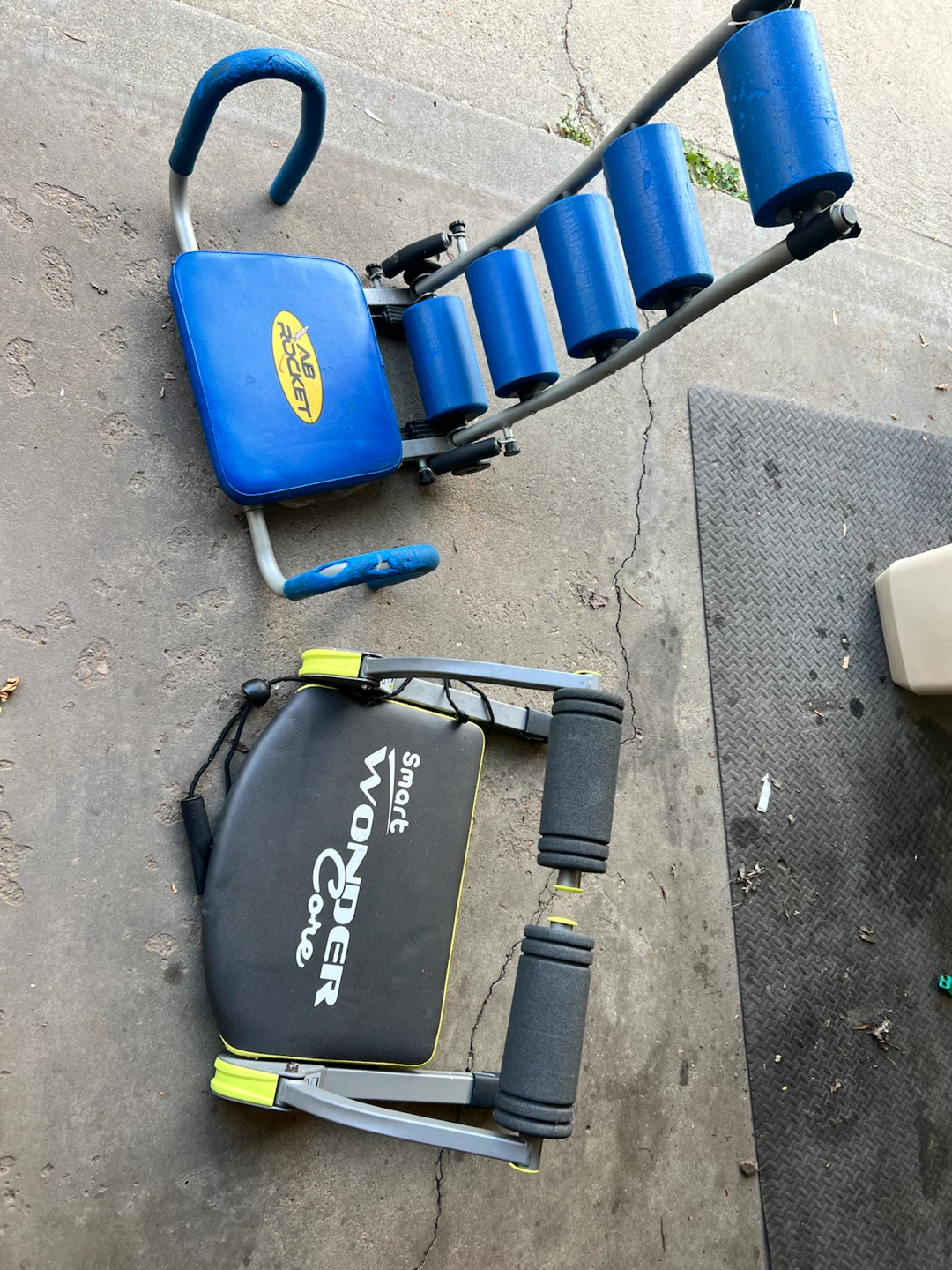 Ab Rocket and Smart Wonder Core exercise equipment