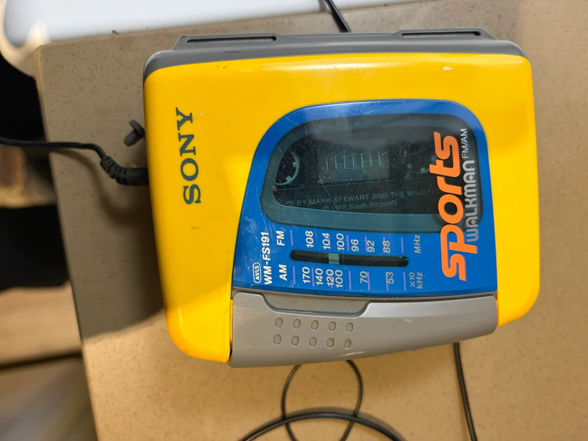Sony Sports Walkman WM-FS191 Cassette Player - photo 4