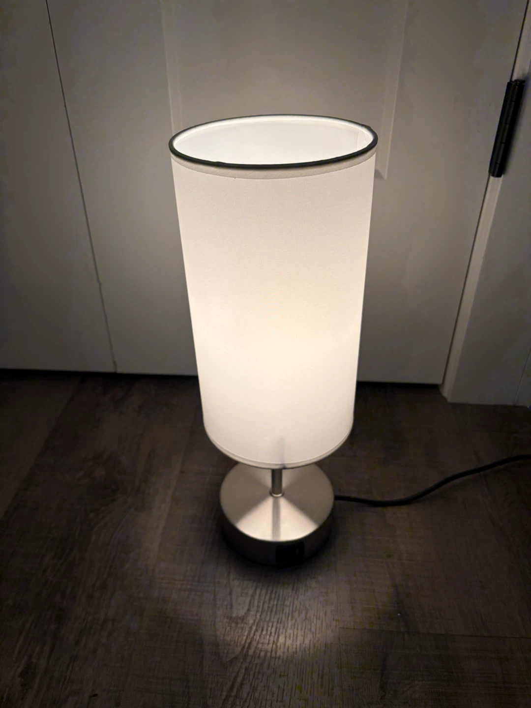 IKEA dimmable table lamp with charge port