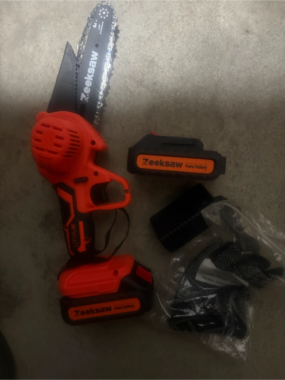 Zeeksaw Cordless Electric Mini Chainsaw