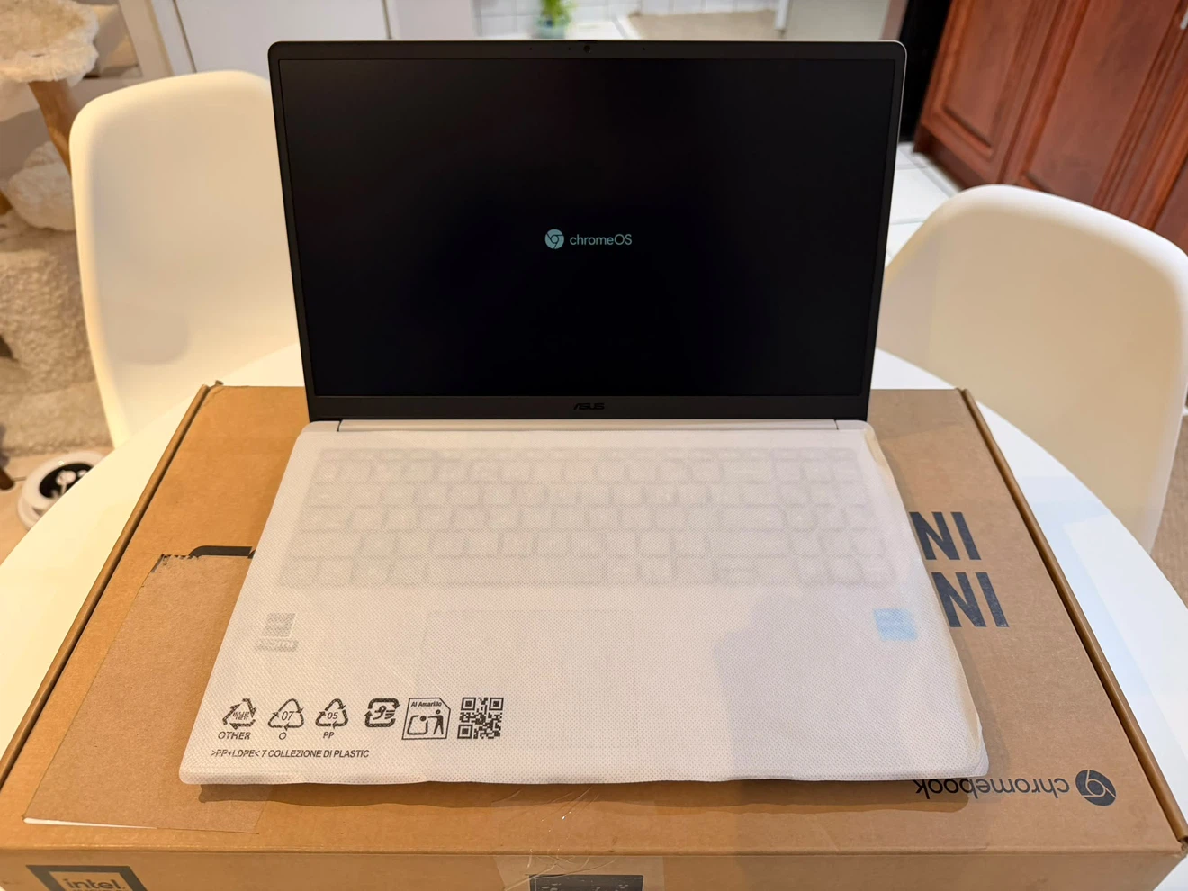 ASUS Chromebook