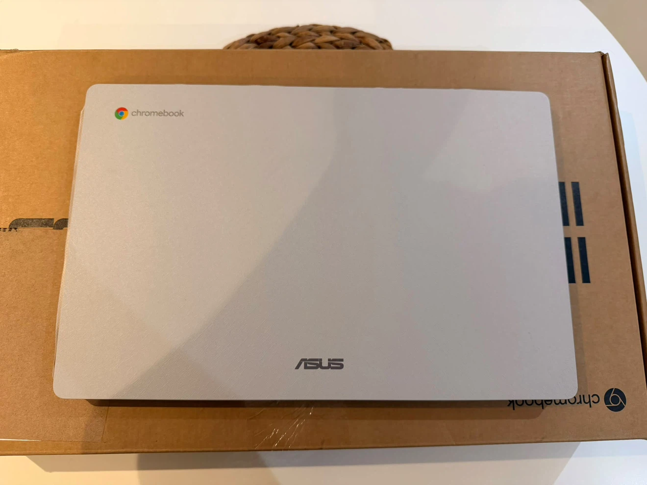 ASUS Chromebook - photo 4