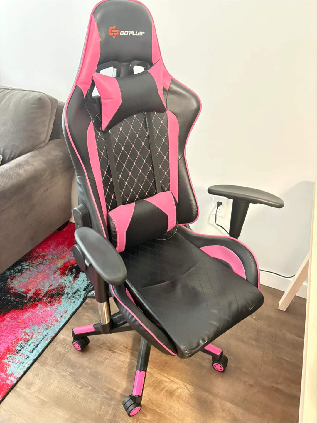 Goplus Gaming Chair Black and pink