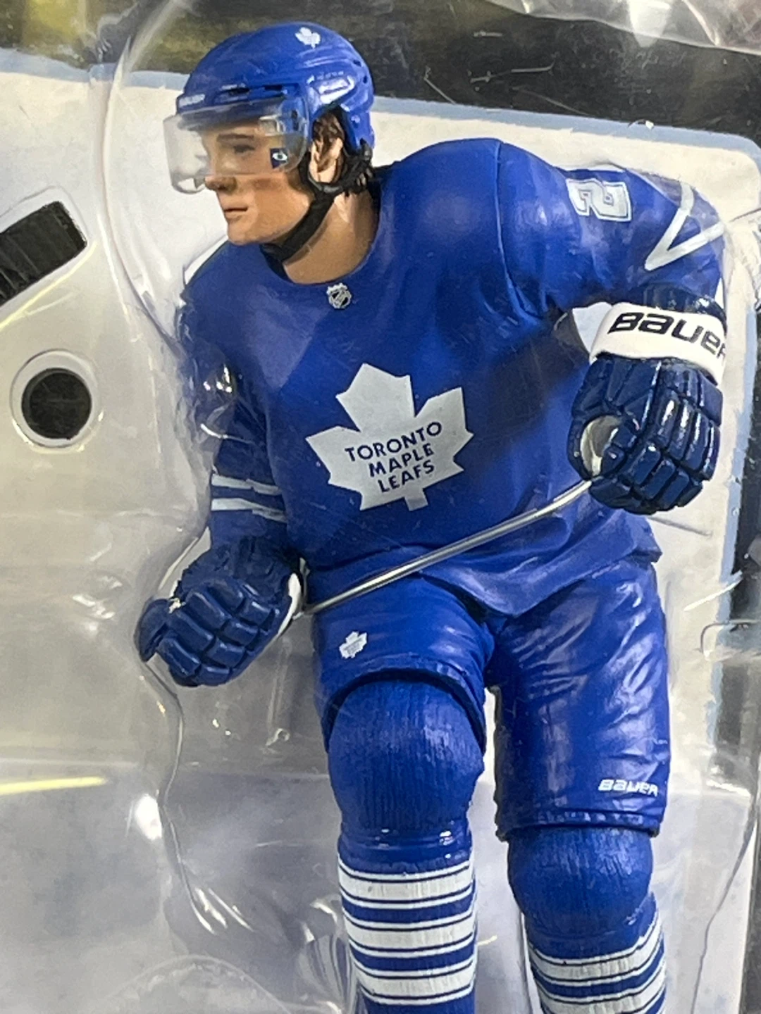 Toronto Maple Leafs Memorabilia & Hockey Card Lot - photo 3