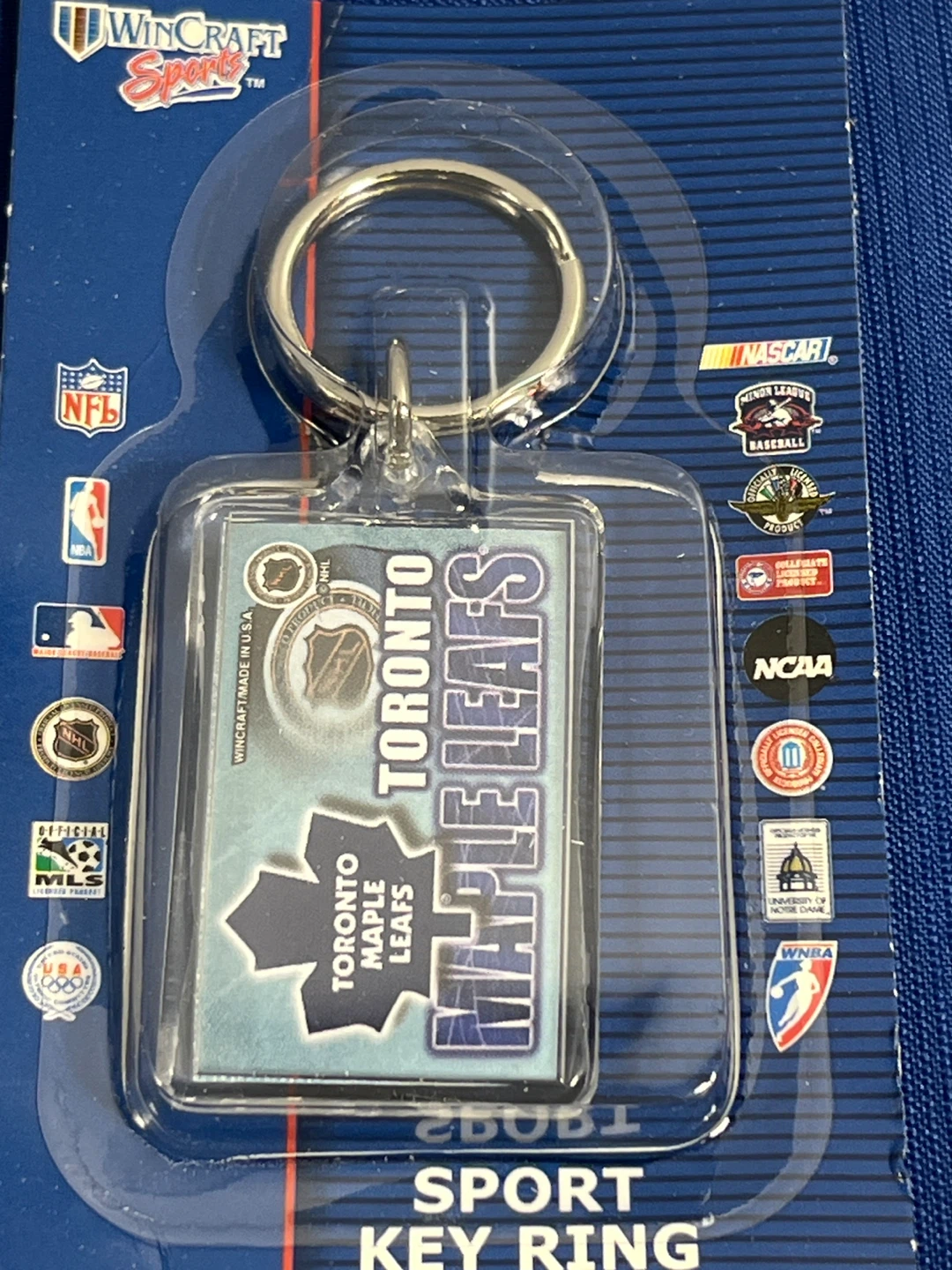 Toronto Maple Leafs Memorabilia & Hockey Card Lot - photo 5