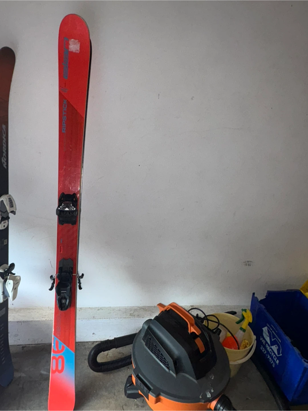 Skis