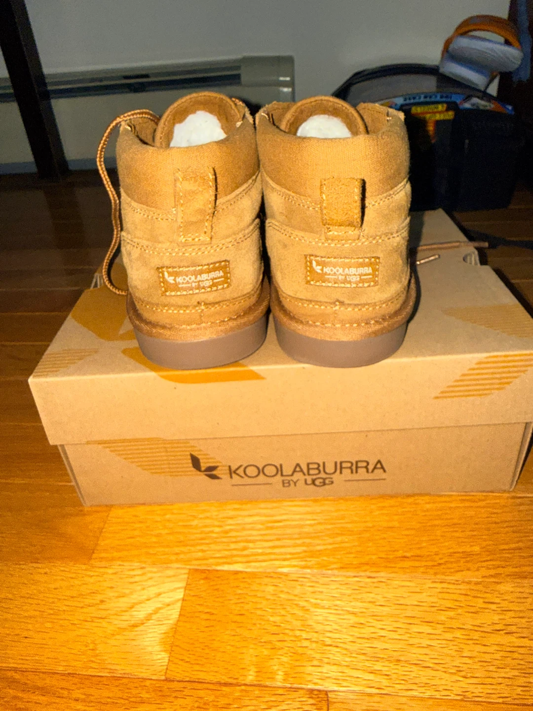 Koolaburra by Uggs K Advay Boys size 2 - photo 2