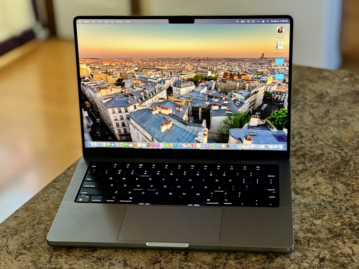 Apple MacBook Pro 14-inch (trades for iPhone 15 pro + $?)