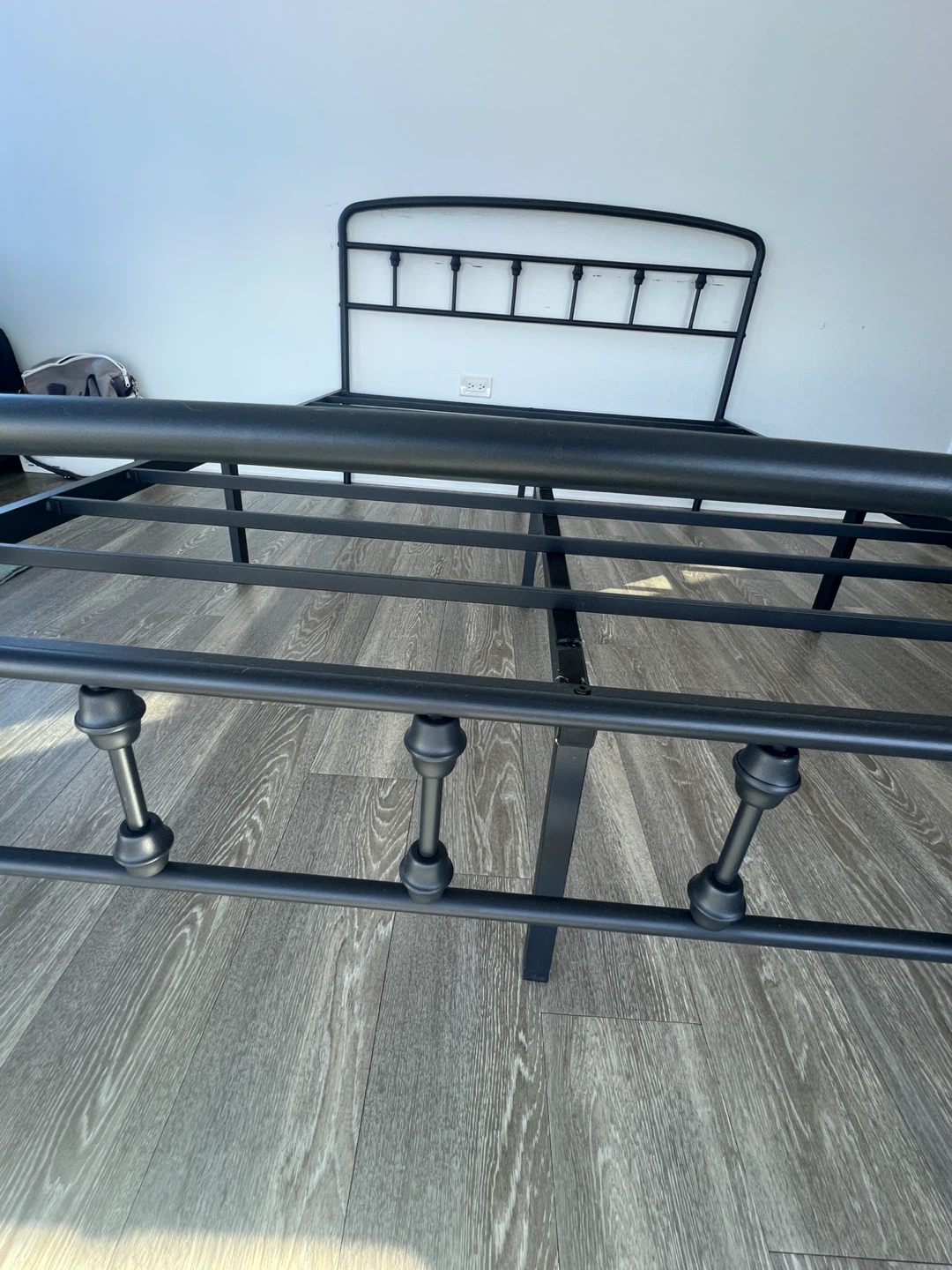 Black Metal Full Size Bed Frame - photo 4