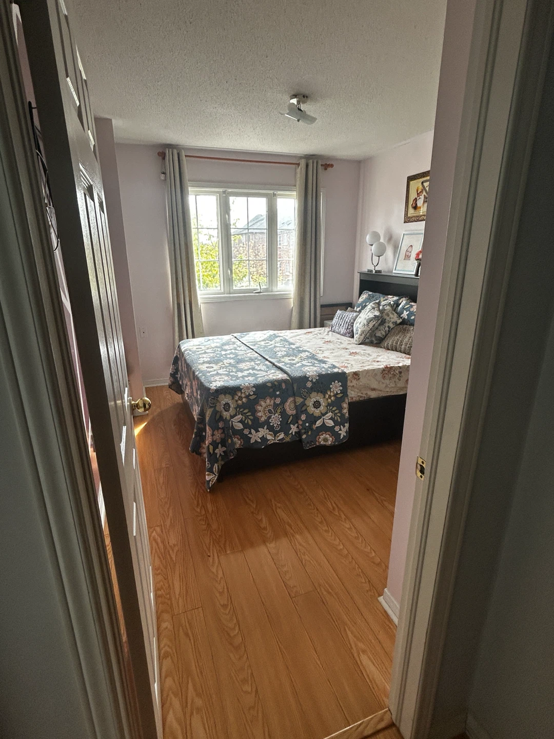 Private Room on Rent