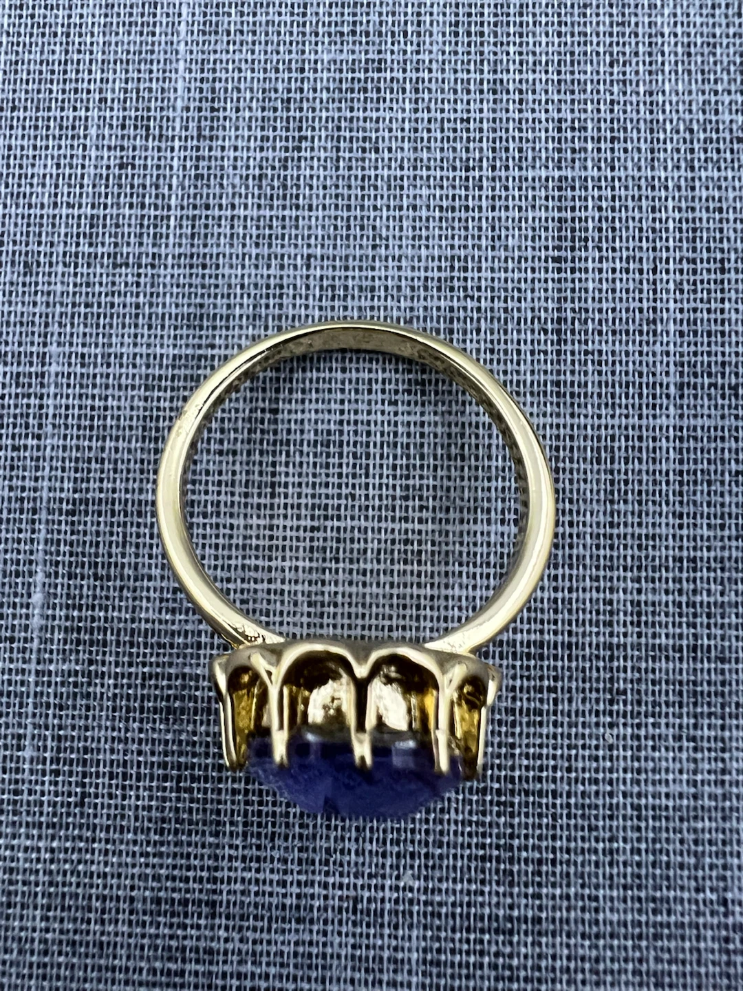 Vintage Style Gold Tone Statement Ring - photo 3