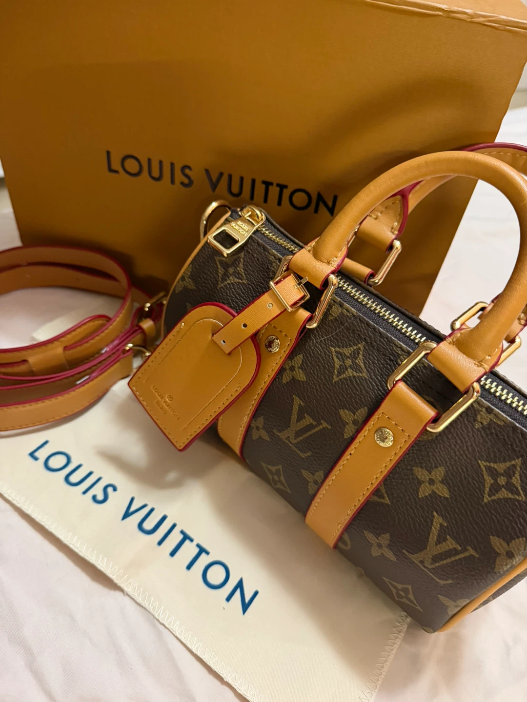 Louis Vuitton Monogram Handbag - photo 5