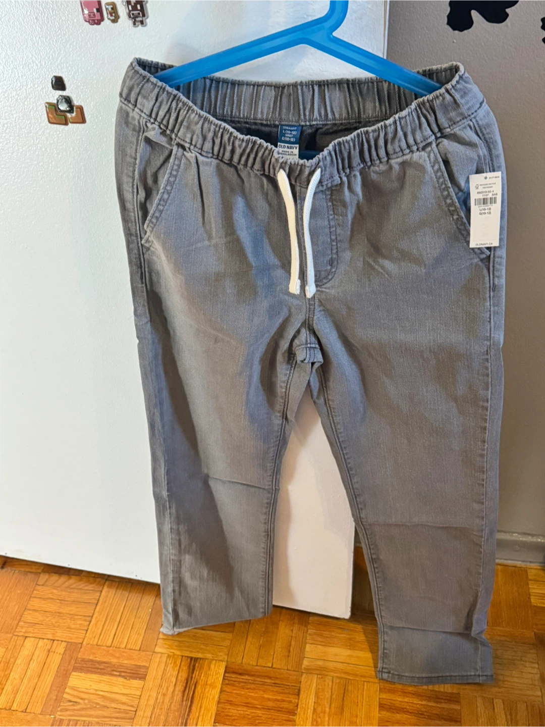 BNWT Old Navy Boys Pull-On Straight Jeans Grey
