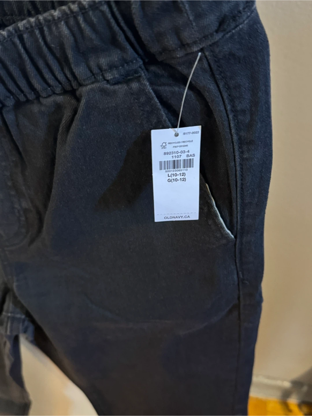 BNWT Old Navy Boys Pull-On Jeans Black Size L(10-12) - photo 2