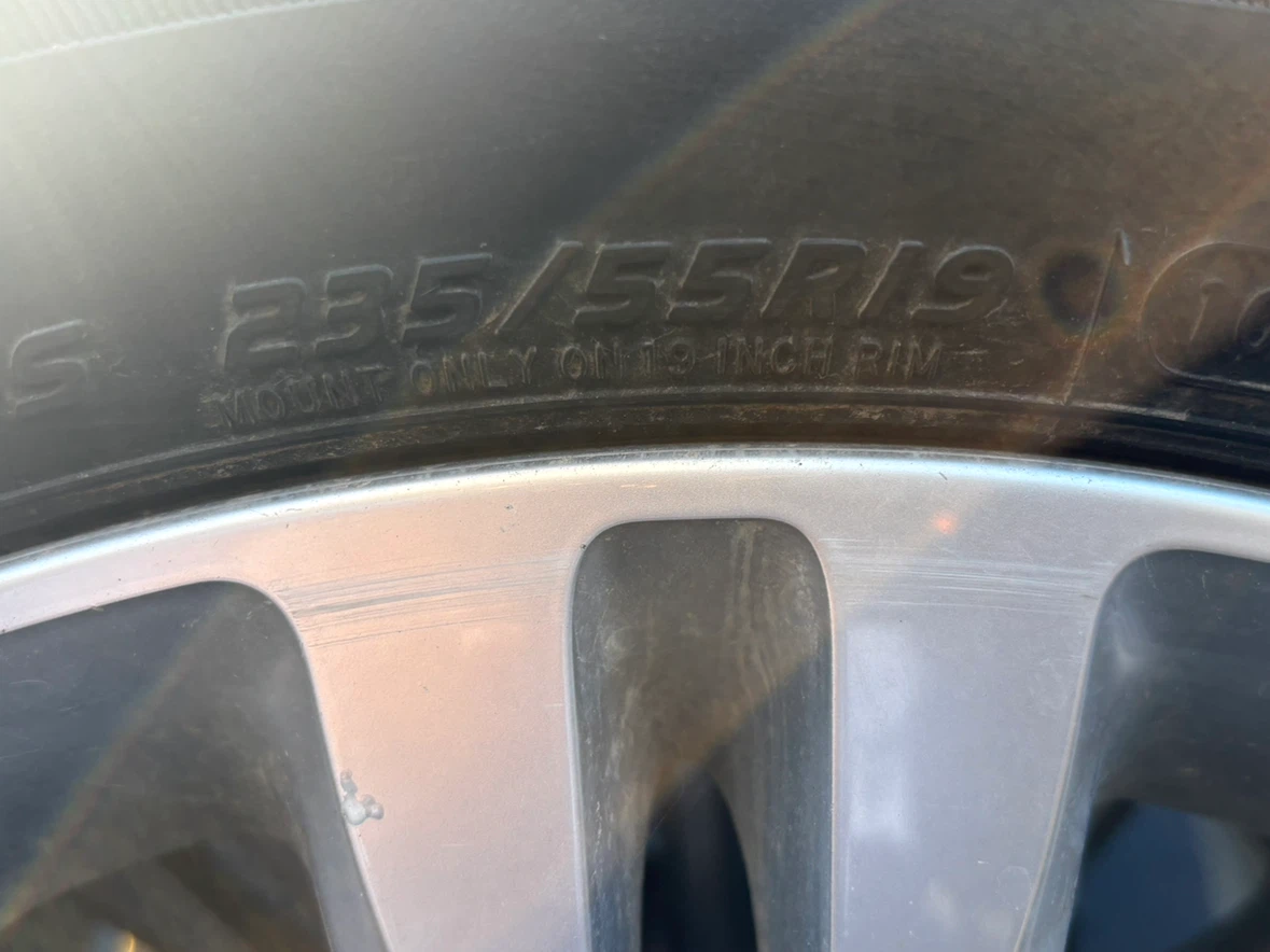 Hercules 235/55R19 Tires with Rims - photo 5