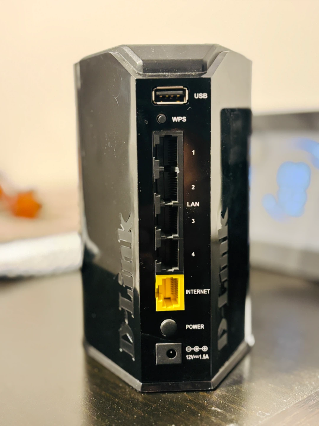 D-Link DIR-850LB1 Wireless Router