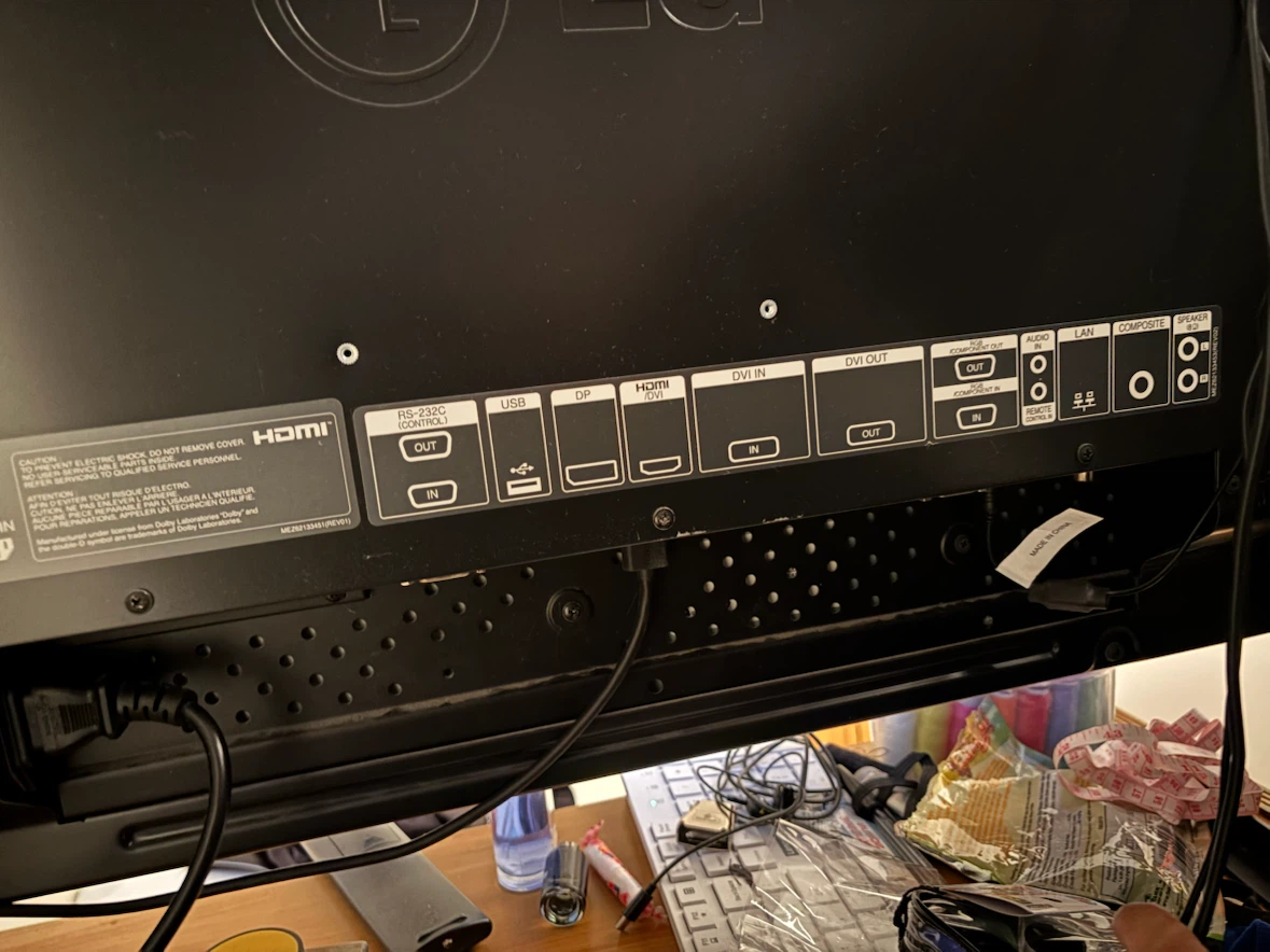 LG 47inch 2K panel TV ultra thin bezzel - photo 5