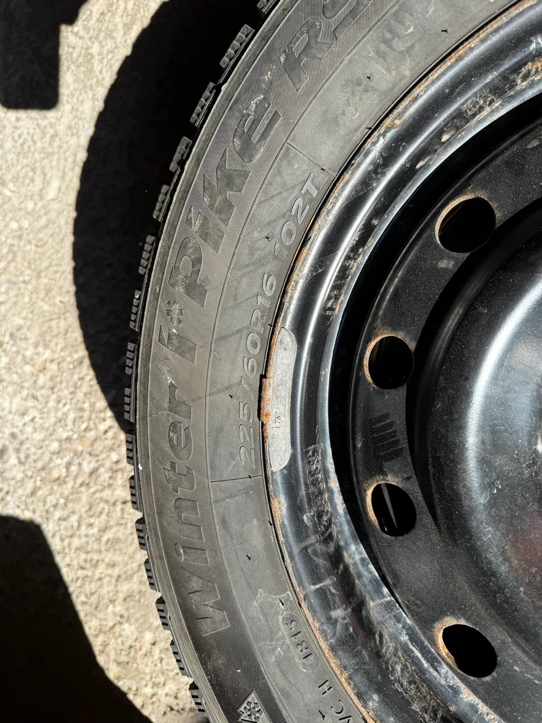 Hankook Winter i*Pike RS Snow Tires on Steel Rims 225/60R16 - photo 5
