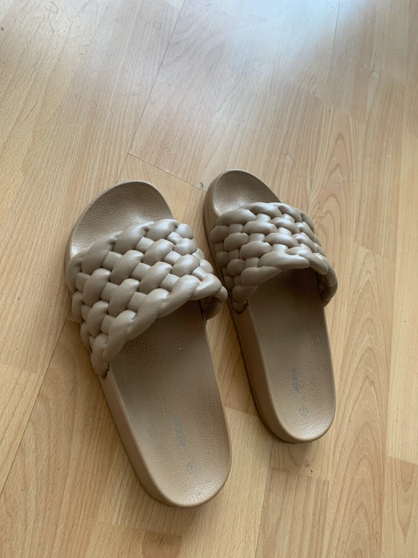 Beige Braided Slide Sandals Size 7