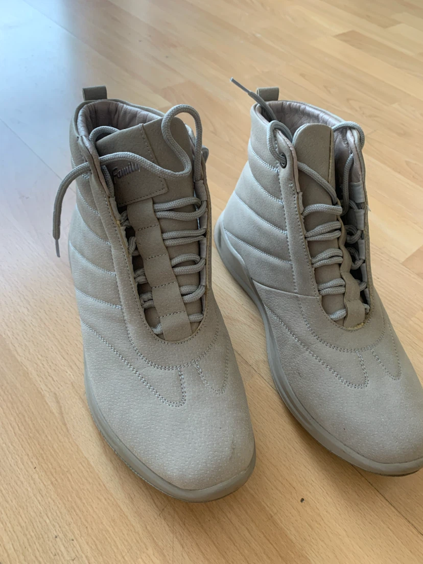 Family Brand Ankle Boots - Size 37