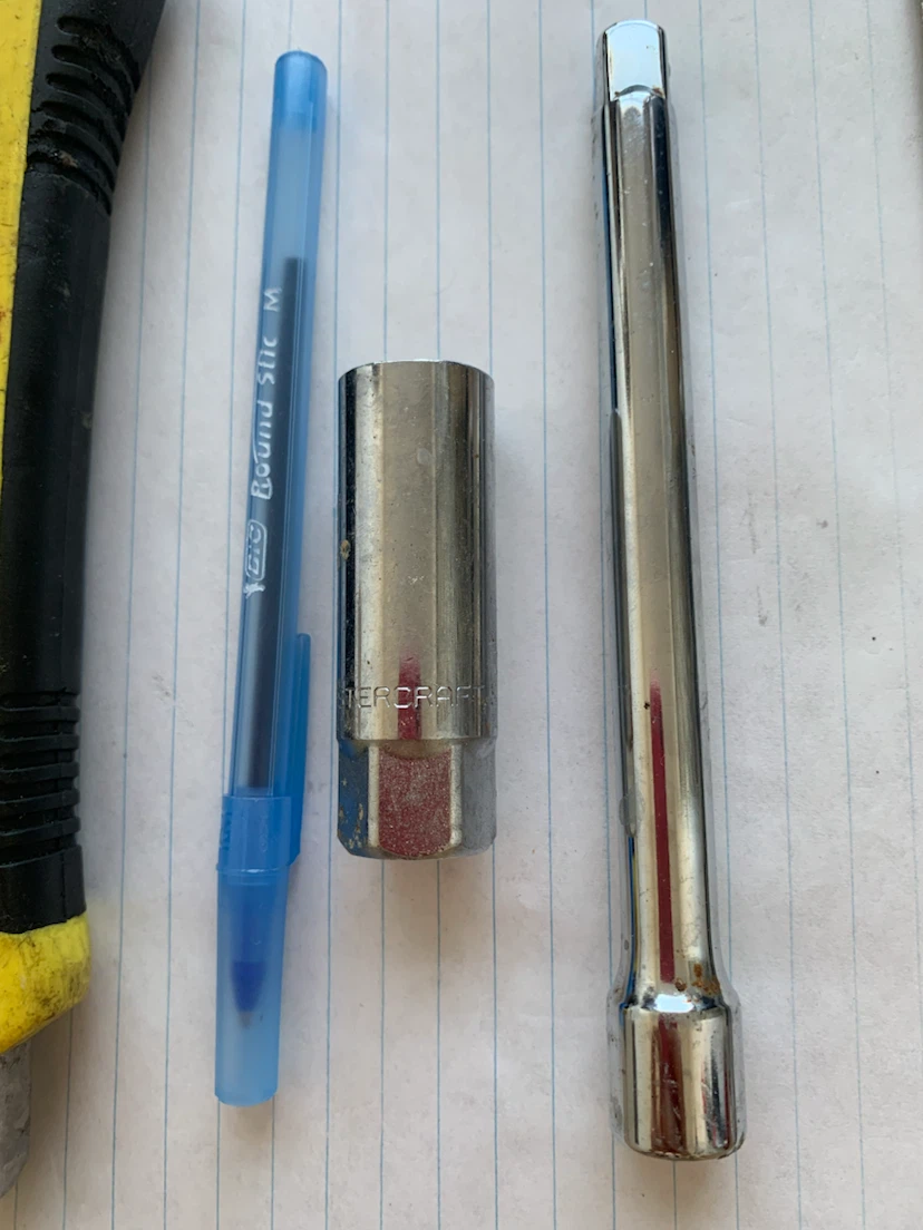 4 item : Knife, Mastercraft Socket and Haussmann Bit - photo 4