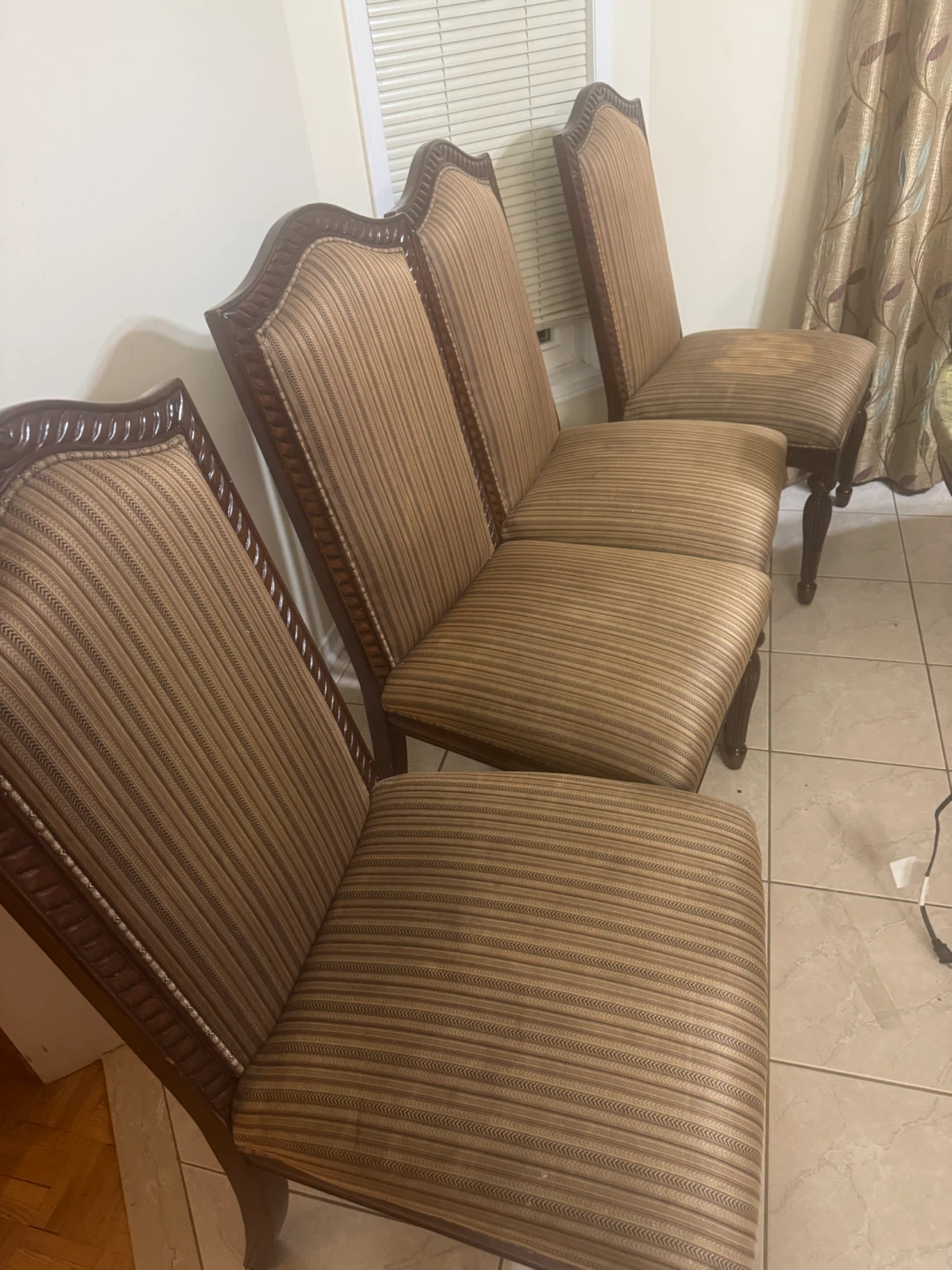 Set of 3 upholstered dining chairs