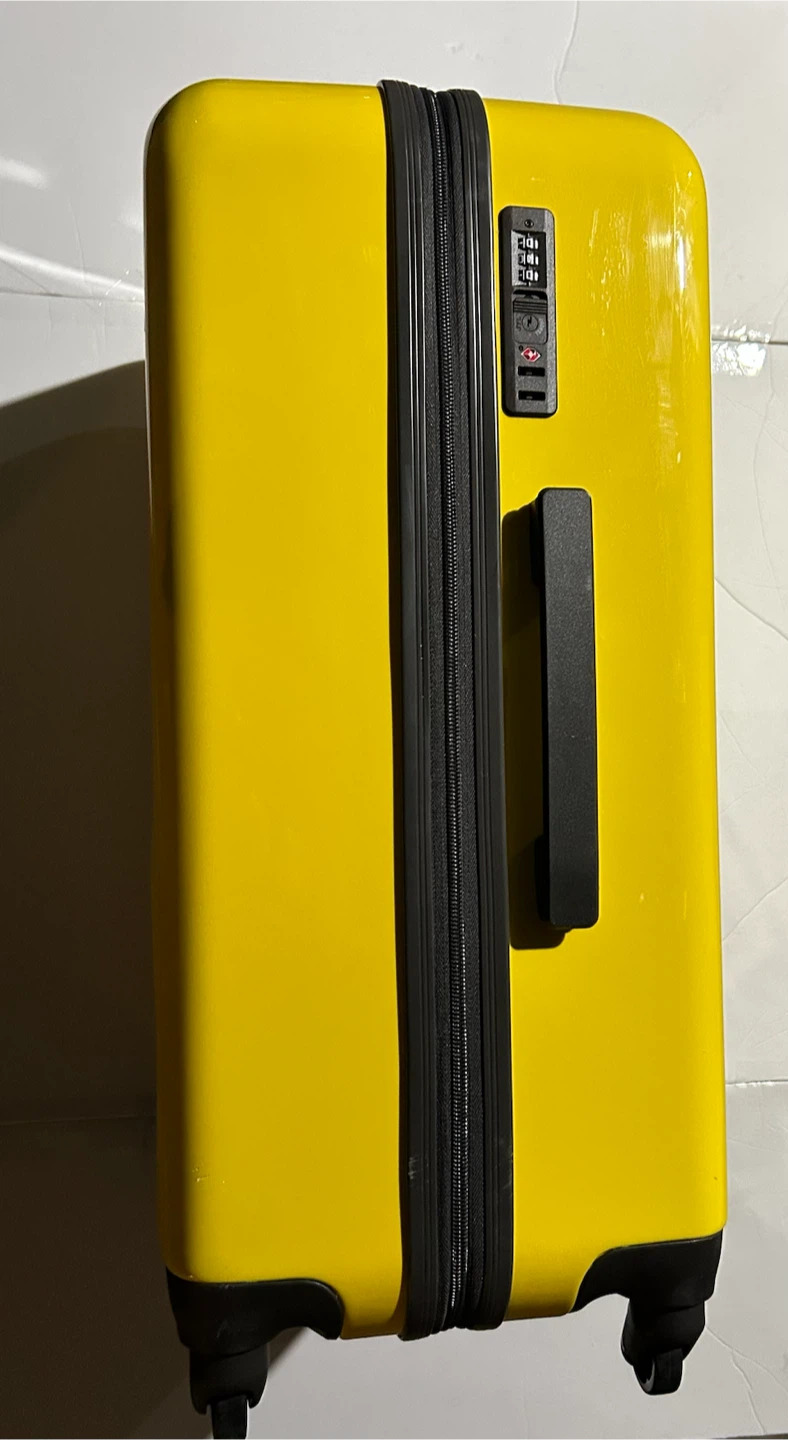 Rare Japan Import Pokemon Pikachu Hardside Suitcase - photo 5