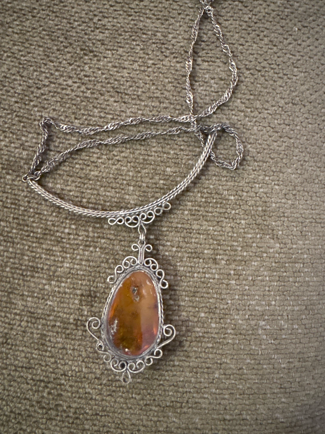Amber and Filigree Pendant Necklace - photo 2