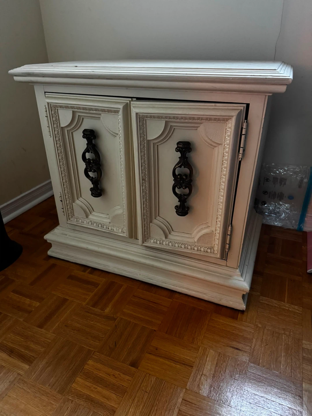 Vintage White Wooden Nightstand