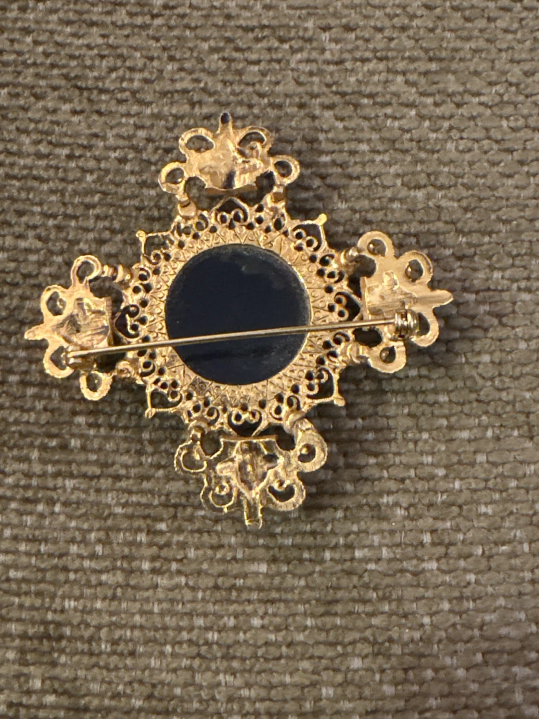 Vintage Gold Tone Filigree Brooch with Black and Clear Stones - photo 2